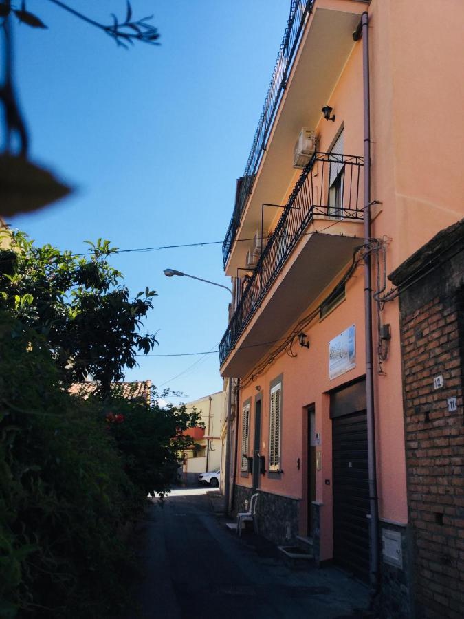 B & B Jasmine Santa Teresa Di Riva Eksteriør bilde