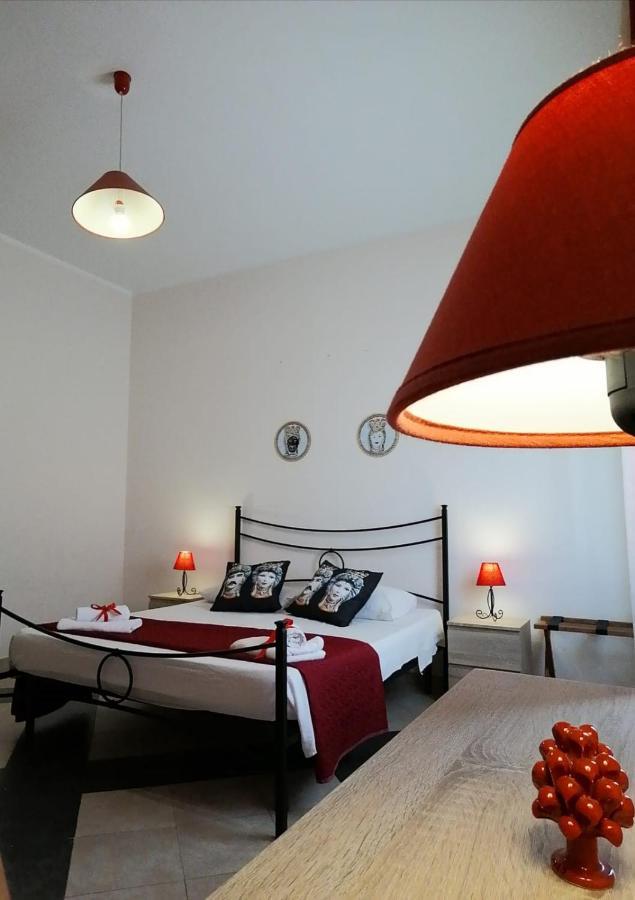 B & B Jasmine Santa Teresa Di Riva Eksteriør bilde
