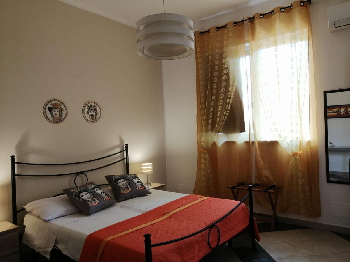 B & B Jasmine Santa Teresa Di Riva Eksteriør bilde