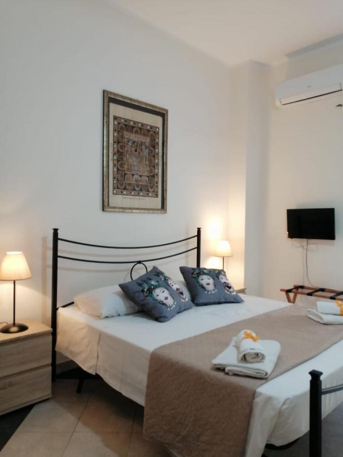B & B Jasmine Santa Teresa Di Riva Eksteriør bilde
