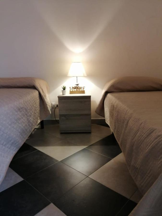 B & B Jasmine Santa Teresa Di Riva Eksteriør bilde