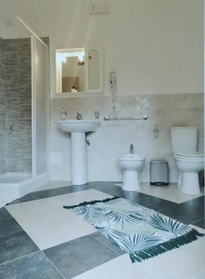 B & B Jasmine Santa Teresa Di Riva Eksteriør bilde