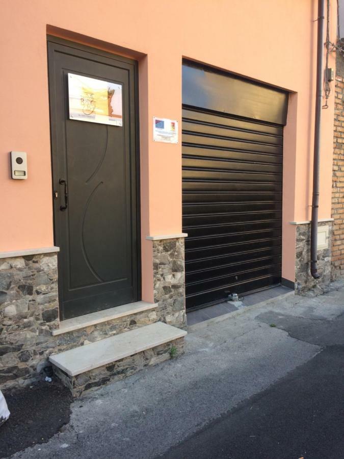 B & B Jasmine Santa Teresa Di Riva Eksteriør bilde
